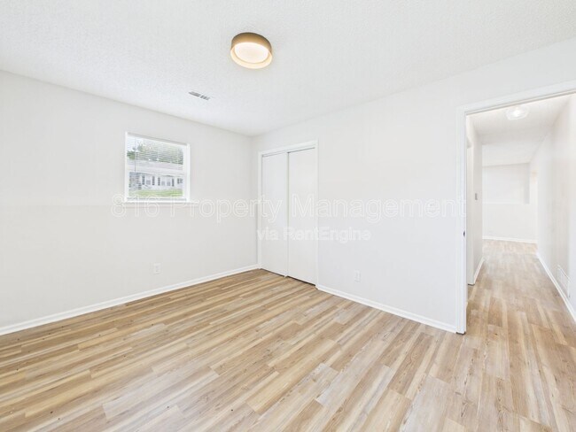 Building Photo - 3104 Orville Ave