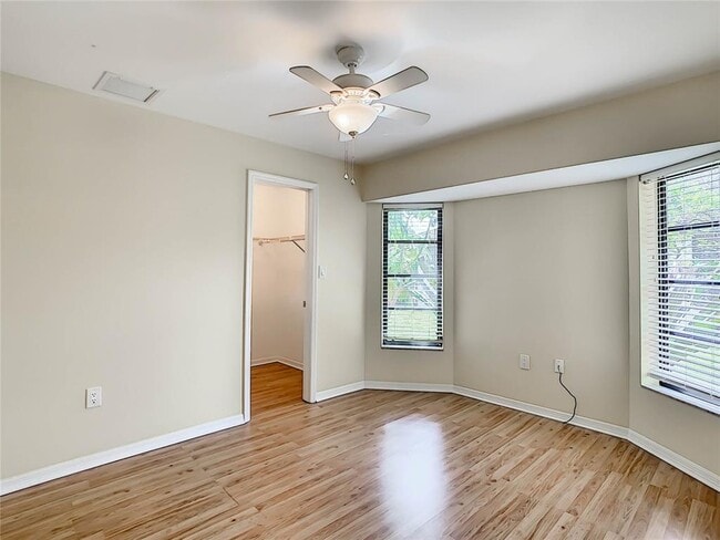 Building Photo - 2375 Bendway Dr