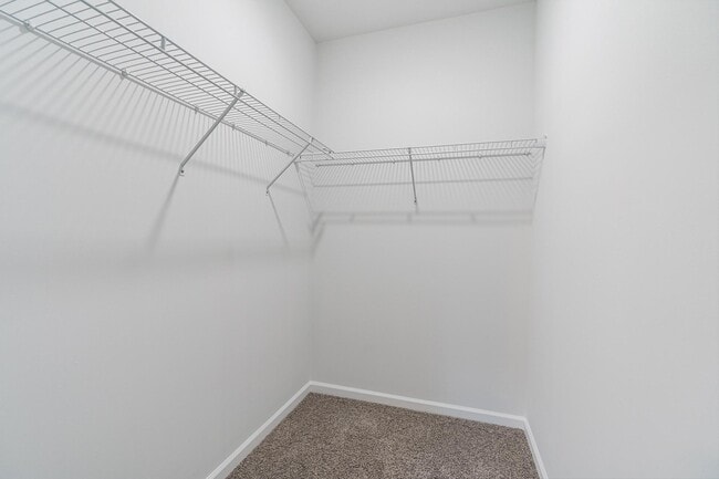 Building Photo - 565 W Lehigh St