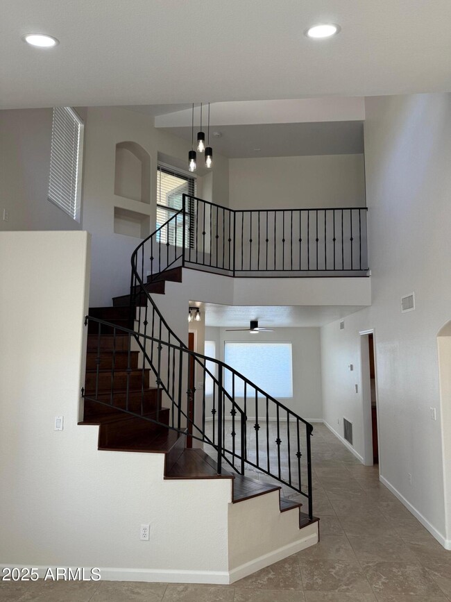 Building Photo - 6756 W Morrow Dr