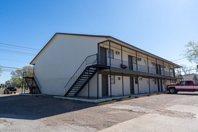 Building Photo - College Park Apartments
