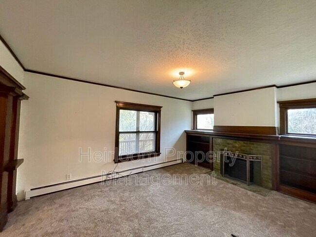 Building Photo - 5348 London Rd