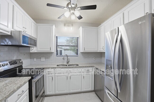 Building Photo - 5845 Water Ridge Dr