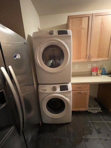 Building Photo - 23432 Aster Way