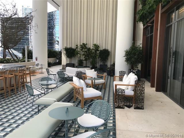 Building Photo - 801 S Miami Ave