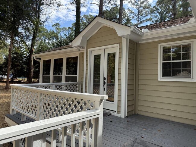 Building Photo - 361 Buck Ct