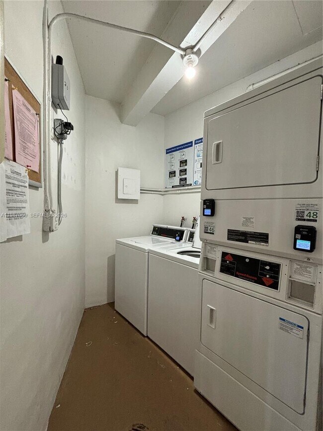 Building Photo - 7470 Miami Lakes Dr