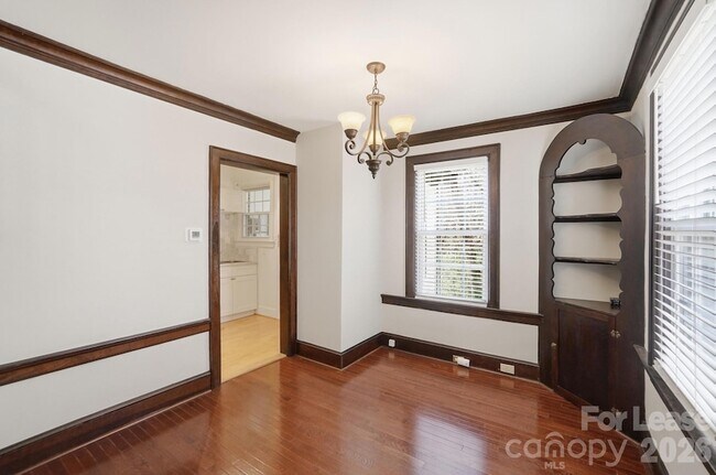 Building Photo - 2120 Kirkwood Ave