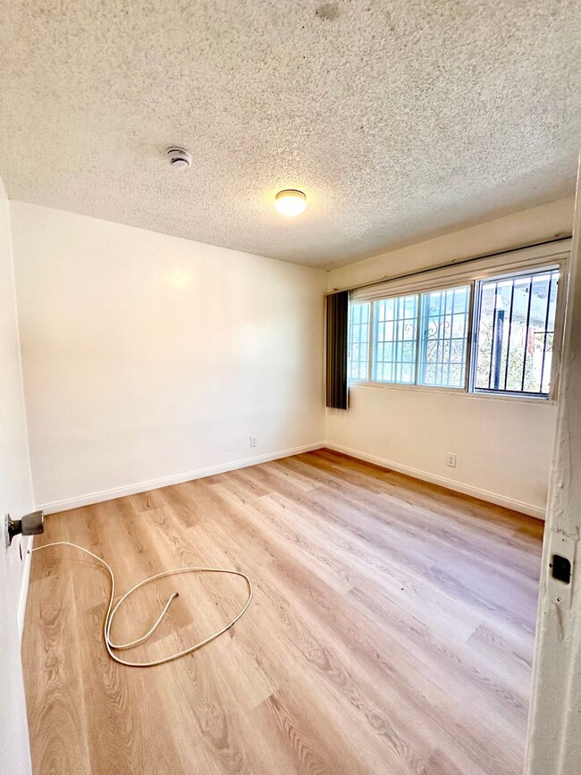 Building Photo - Ask about the Move-In Special - 3 Bedroom ...