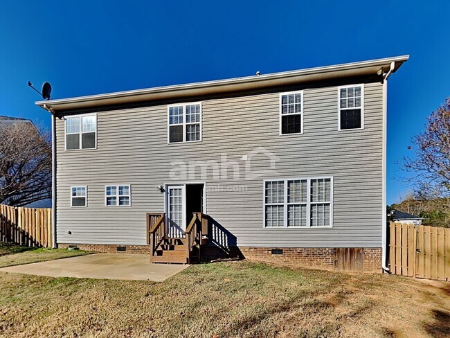 Building Photo - 105 Riverfront Pky