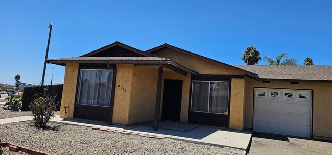 Building Photo - 4744 Westridge Dr