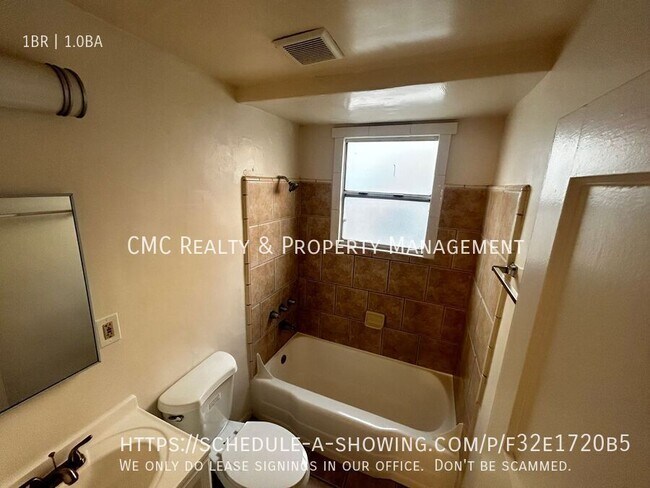 Building Photo - 4518 N Banner Dr