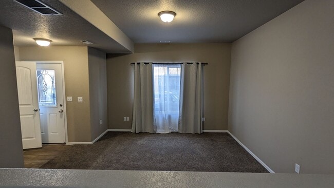 Building Photo - TWO STORY END UNIT TOWNHOME 3 BED/2.5 BATH...