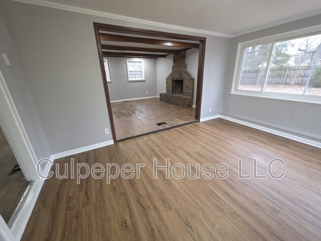 Building Photo - 3238 Van Fleet Pkwy