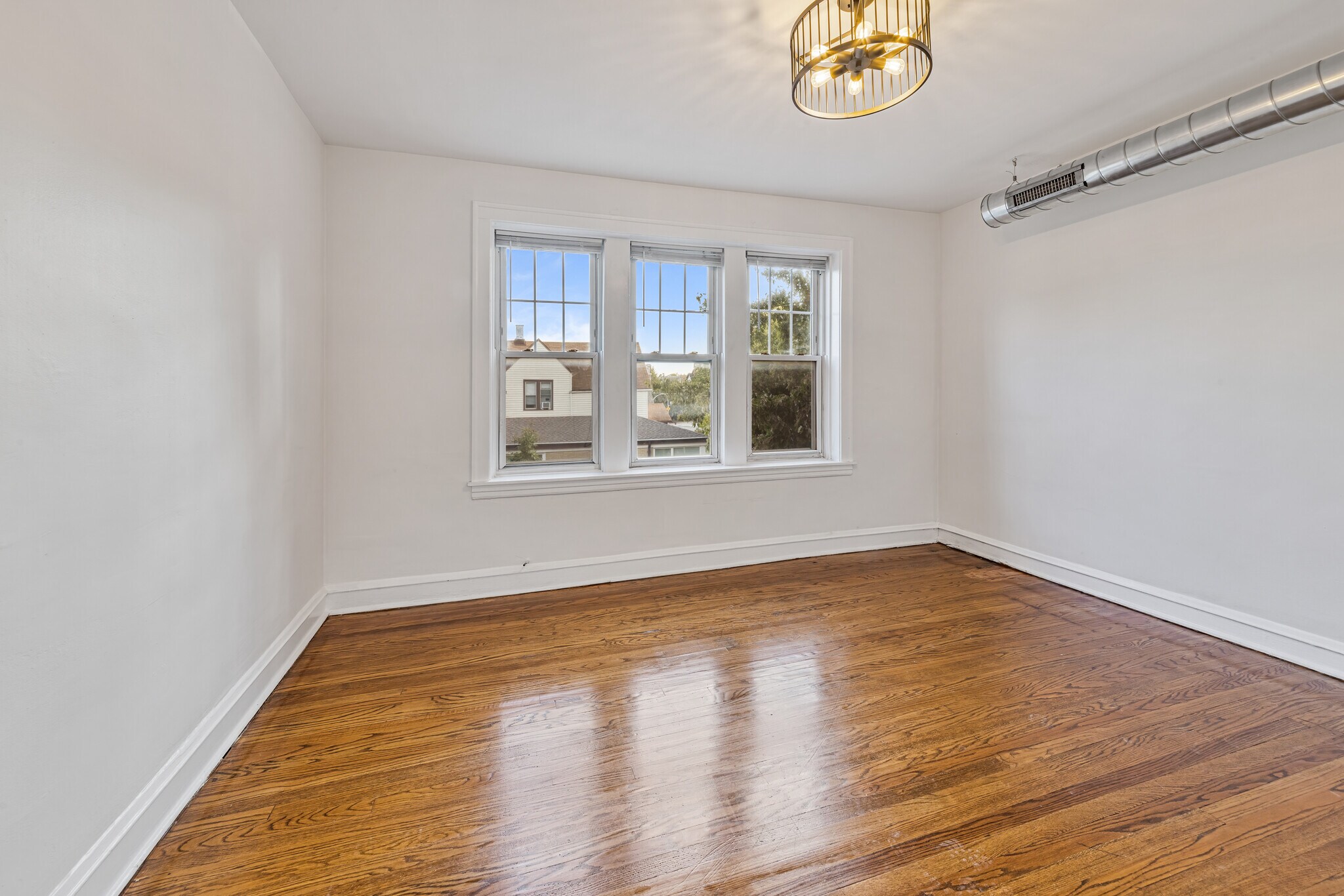 Building Photo - 3501 N Albany Ave