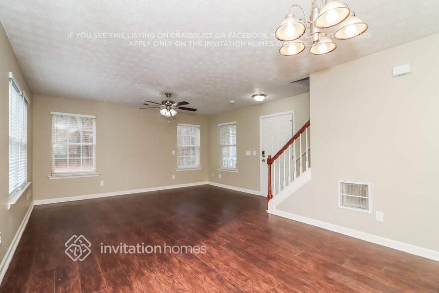 Building Photo - 866 Windcroft Cir NW