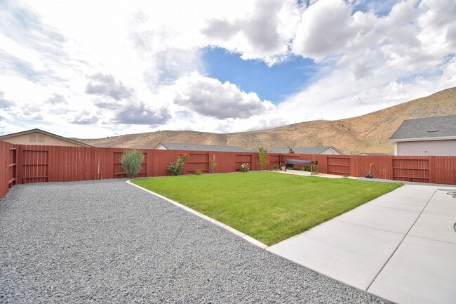 Building Photo - Cold Springs Beauty with View and RV Parking