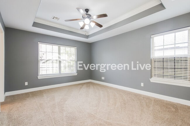 Building Photo - 409 E McCann Rd