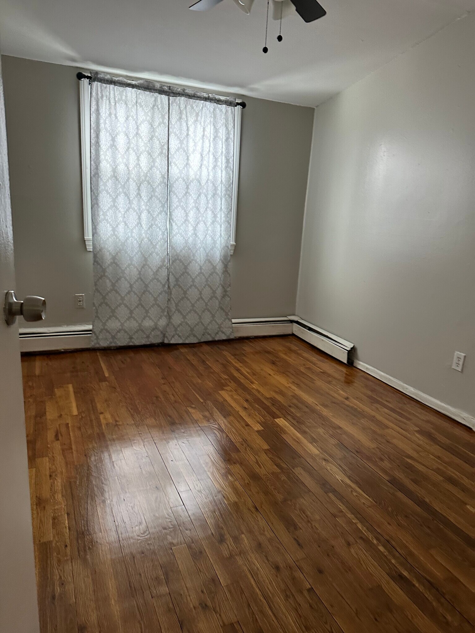 Building Photo - 18637 140th Ave