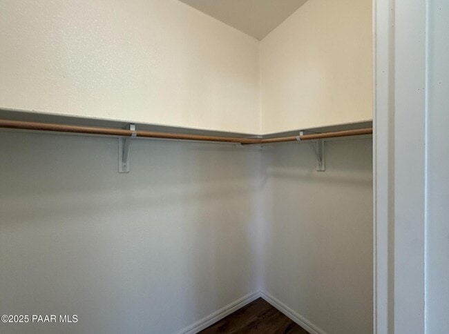 Building Photo - 1116 Samantha St