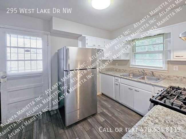 Building Photo - 295 W Lake Dr NW