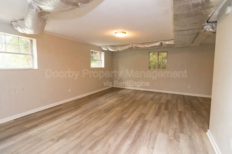 Building Photo - 7205 Sterling Rd