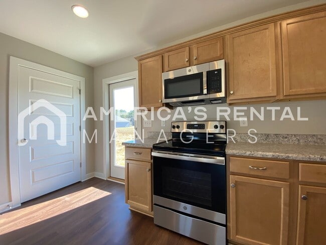 Building Photo - MOVE IN SPECIAL!!! - Wonderful Home for Rent in Talladega, AL... Available to View Now!!! - Sign ...