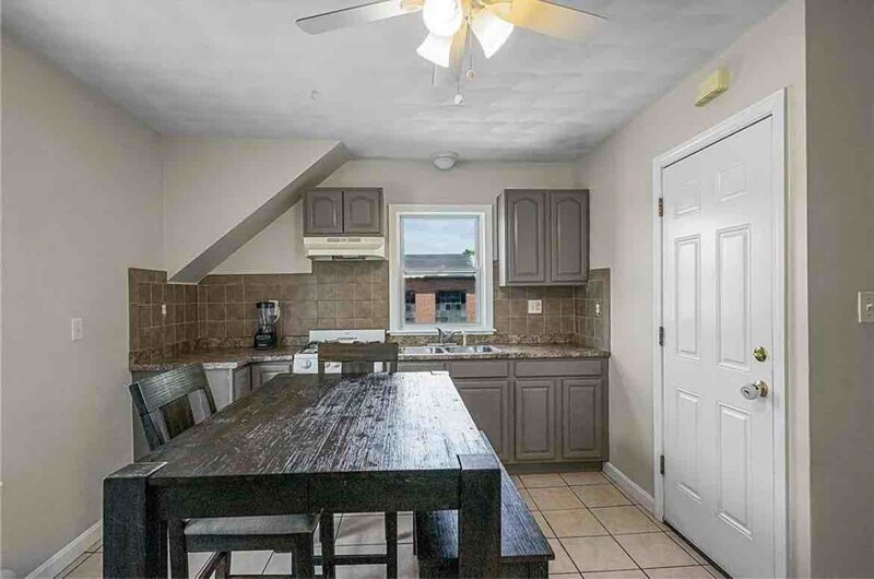 Building Photo - 132 Columbine Ave