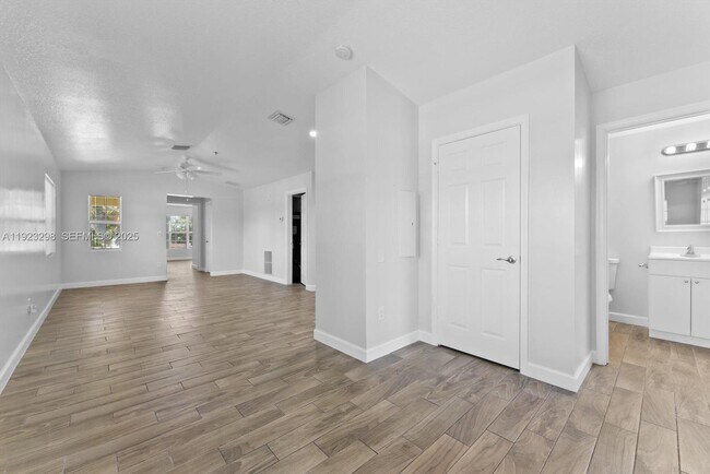 Building Photo - 56 W 12th St