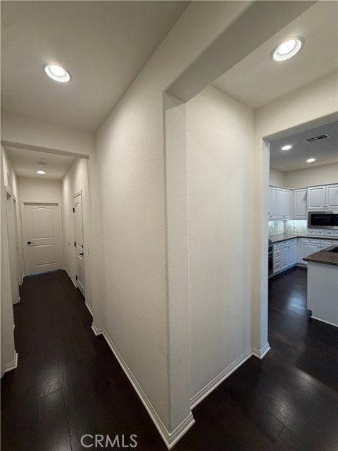 Building Photo - 15 Galan St