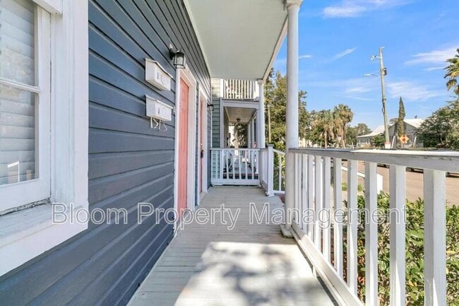 Building Photo - 299 Coming St