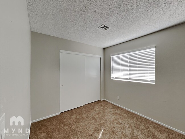 Building Photo - 1508 Sapphire Springs Cir