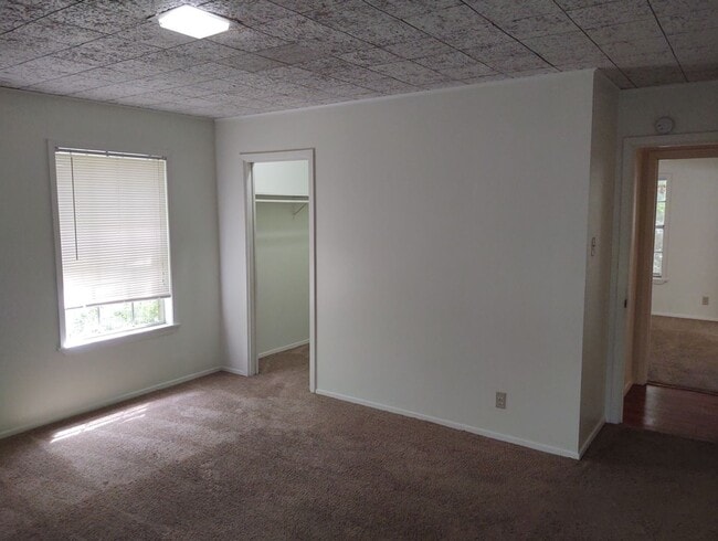 Building Photo - Skiles & Associates