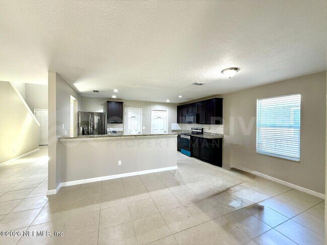 Building Photo - 8704 Lake George Cir W