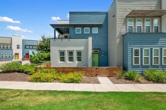 Building Photo - 9015 Cattle Baron Path