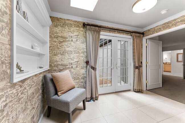 Building Photo - Fully Furnished Luxury Estate in Boise's Lower Highlands