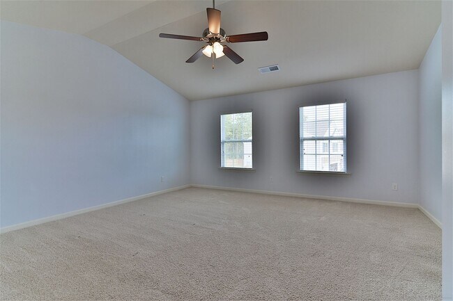 Building Photo - 804 Sunseeker Dr