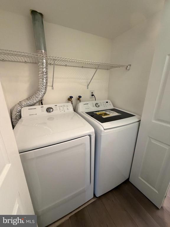 Building Photo - 606 Hazell Ln