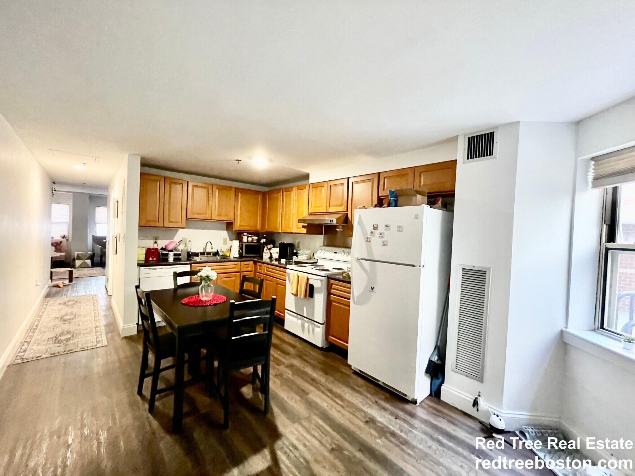 Building Photo - 1 Pine St