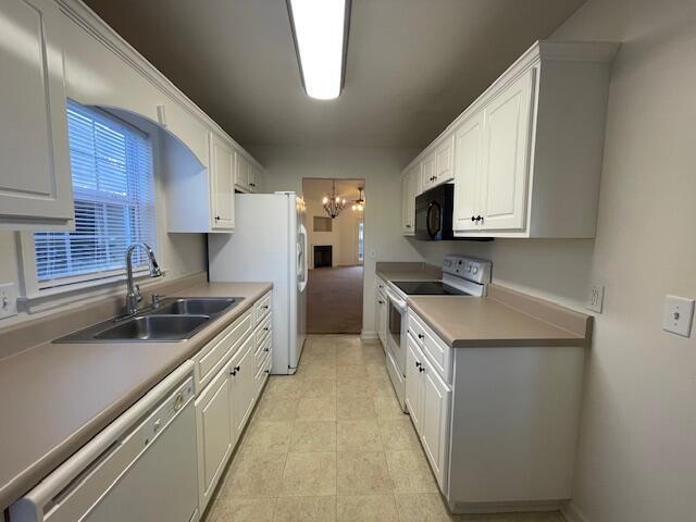 Building Photo - 138 W Middlebury Ln SW