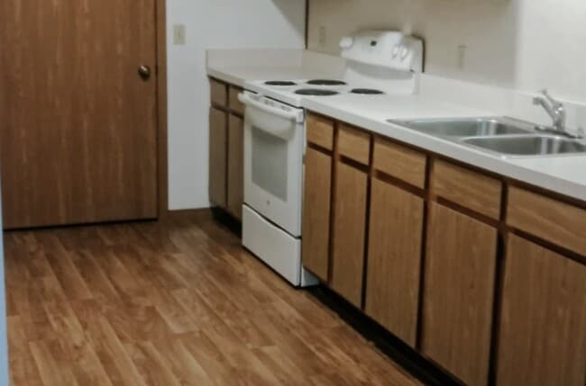 Building Photo - 233 High St