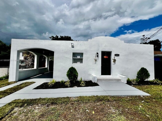 Primary Photo - 1601 NW 50th St