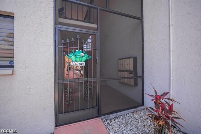 Building Photo - 5255 Coronado Pkwy