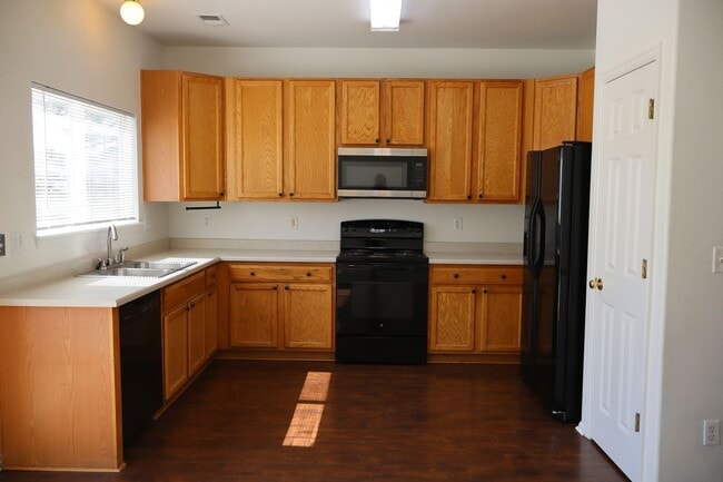 Building Photo - North Fort Collins Beauty – 3BR Home + $20...