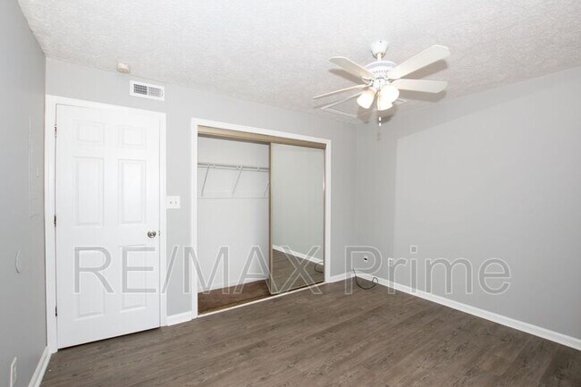 Building Photo - 143 Davenport Ct