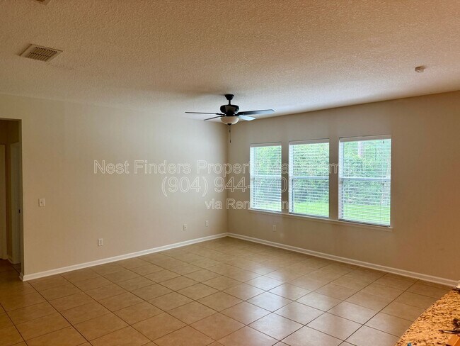 Building Photo - 145 Woodfield Ln