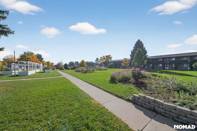 Building Photo - 1865 Fenton St