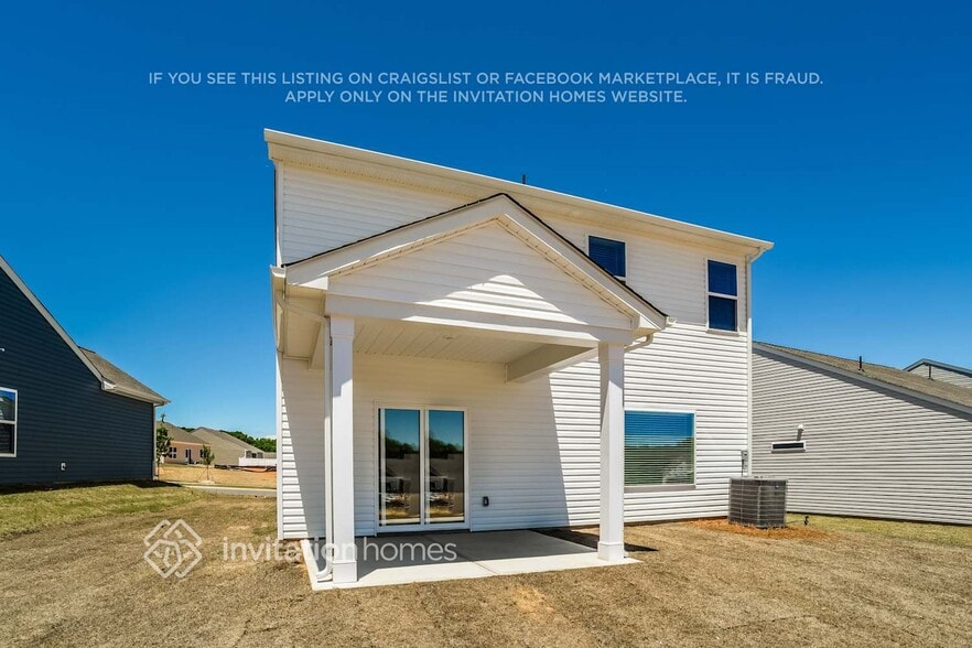 Building Photo - 3355 Fox Hall Dr