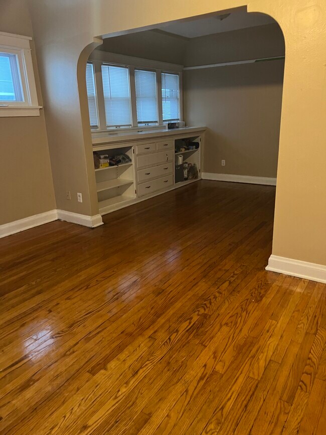 Dining room - 4727 N 36th St