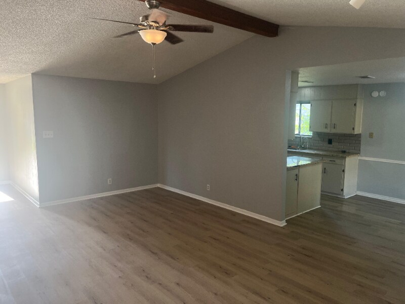 Building Photo - 3322 Tallwood Dr